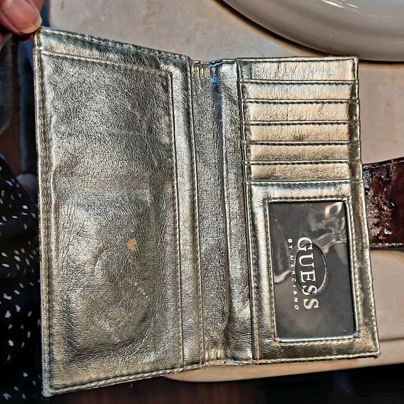 Handbag and wallet - Picture 3 of 3